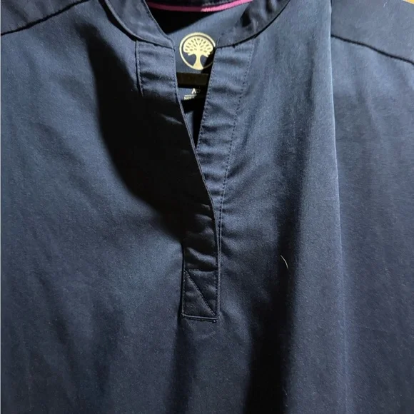 Beyond yoga scub tunic top navy size XS - Picture 2 of 5